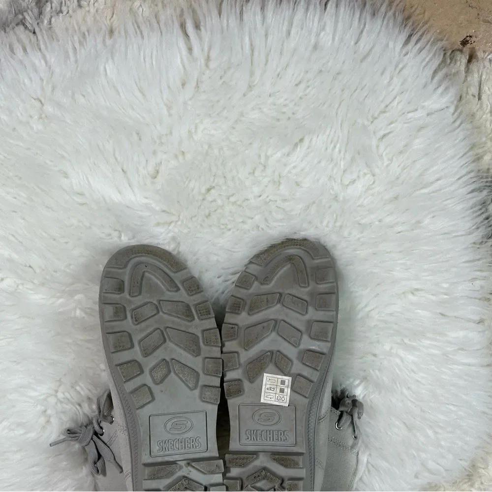 Skechers Gray canvas and Memory Foam Shoes